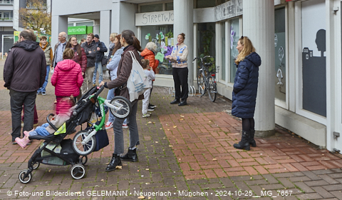 25.10.2025 - Illustrationen und Wall Art mit Katharina Konte und Architekten Herbert Kocht des Marx-Zentrum  